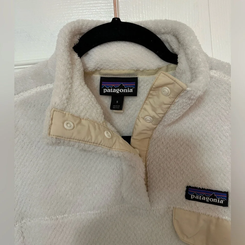 Patagonia Women’s Re-Tool Snap-T Fleece Pullover, White - Small - Picture 5 of 8